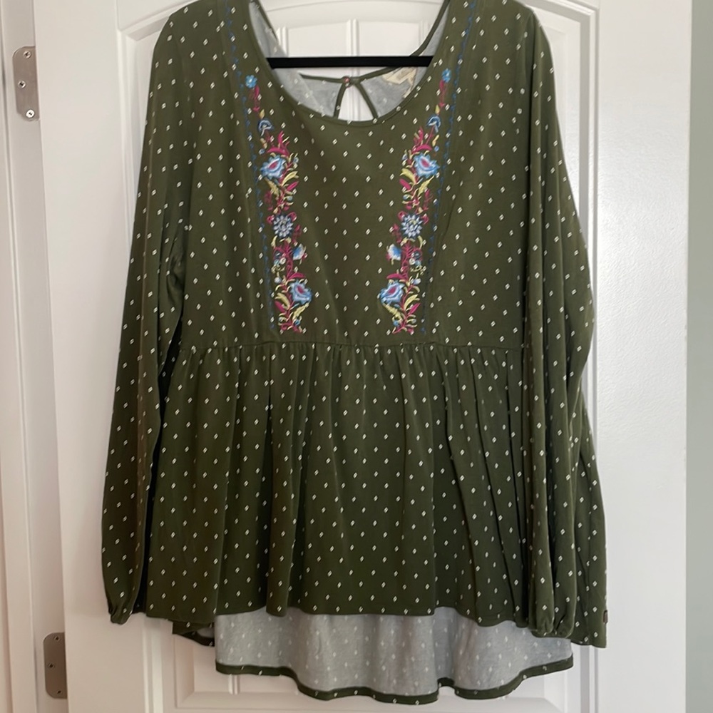 MJ women’s top